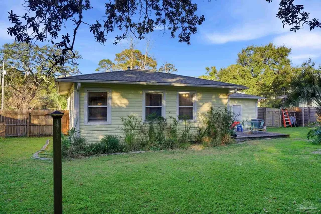 $215,000 | 3215 Bayou Drive, Pensacola, FL 32505