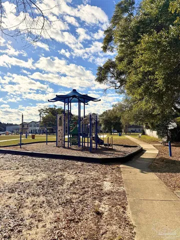 $215,000 | 3215 Bayou Drive, Pensacola, FL 32505