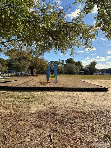 $215,000 | 3215 Bayou Drive, Pensacola, FL 32505