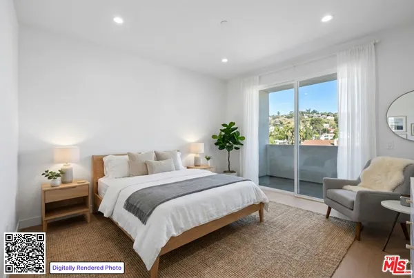 $4,114 | 1717 Winona Boulevard, Unit 201, Los Angeles, CA 90027