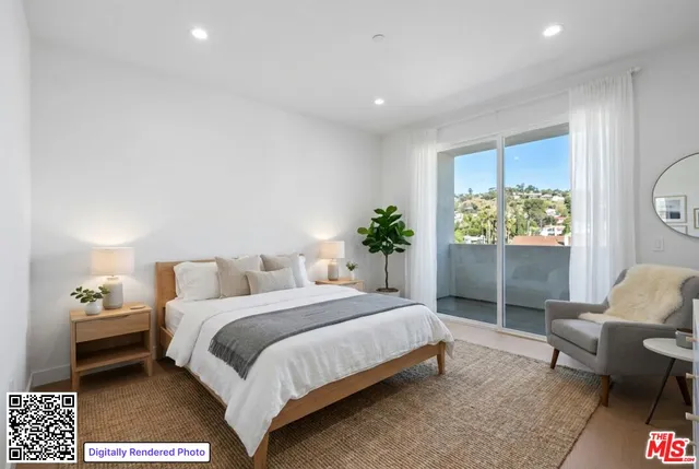 $4,400 | 1717 Winona Boulevard, Unit 201, Los Angeles, CA 90027