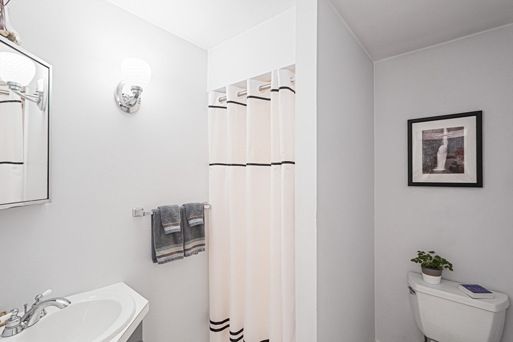 27 Johnson Road Sterling, MA 01564 - Photo 17 of 42 Gallery Image 17