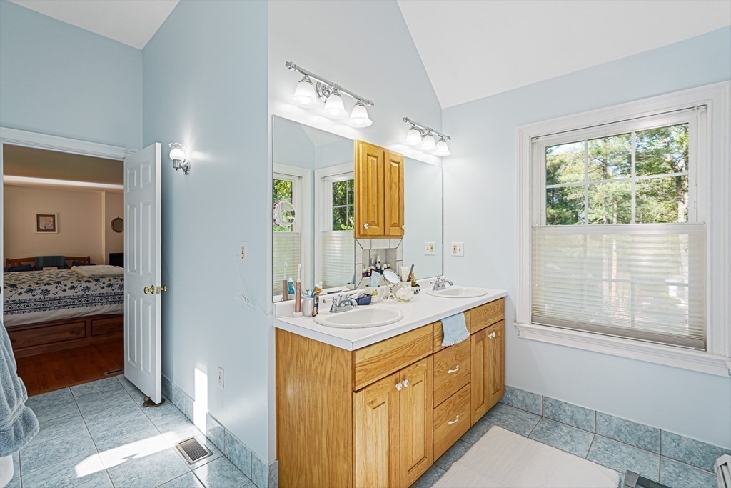 27 Johnson Road Sterling, MA 01564 - Photo 24 of 42 Gallery Image 24