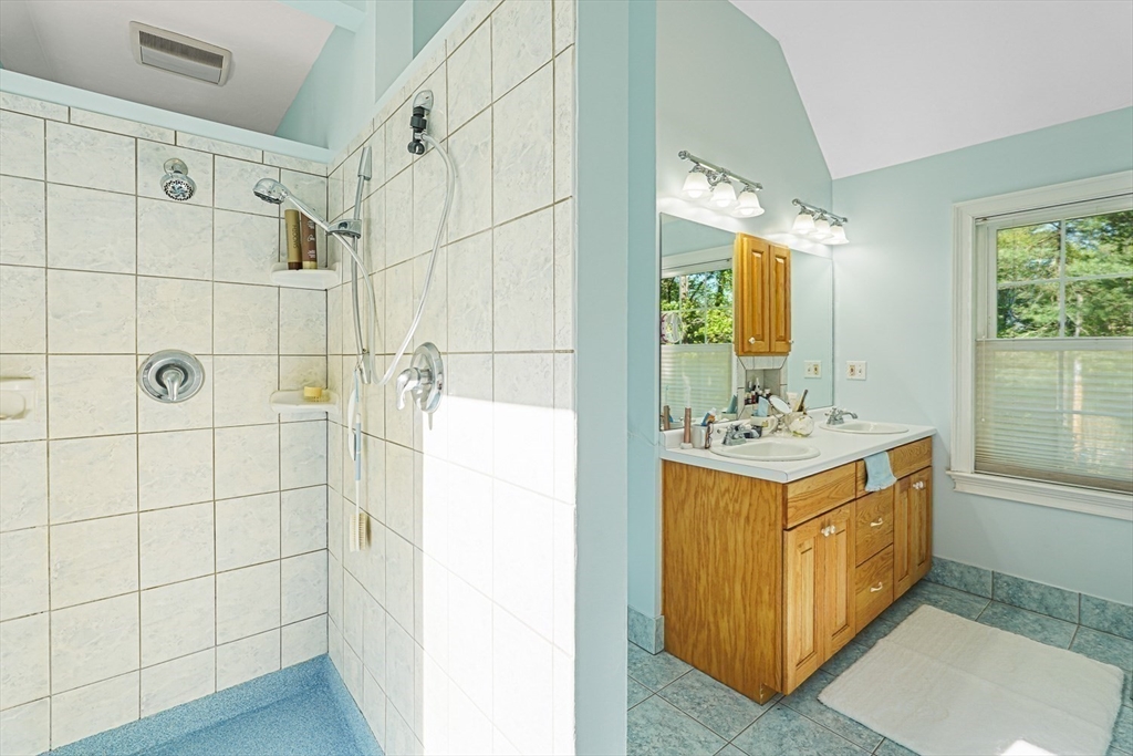 27 Johnson Road Sterling, MA 01564 - Photo 25 of 42 Gallery Image 25