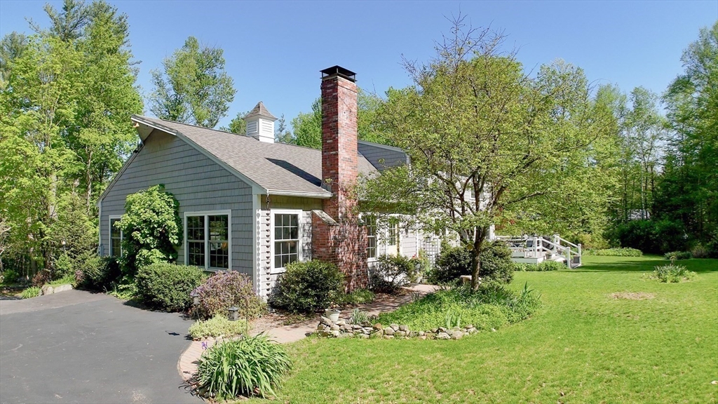 27 Johnson Road Sterling, MA 01564 - Photo 3 of 42 Gallery Image 3