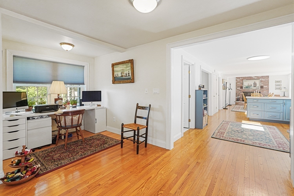 27 Johnson Road Sterling, MA 01564 - Photo 9 of 42 Gallery Image 9