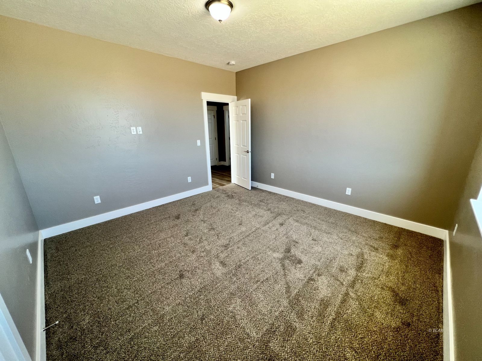 457 Sun Vly Road Spring Creek, NV 89815 - Photo 15 of 33 a view of room