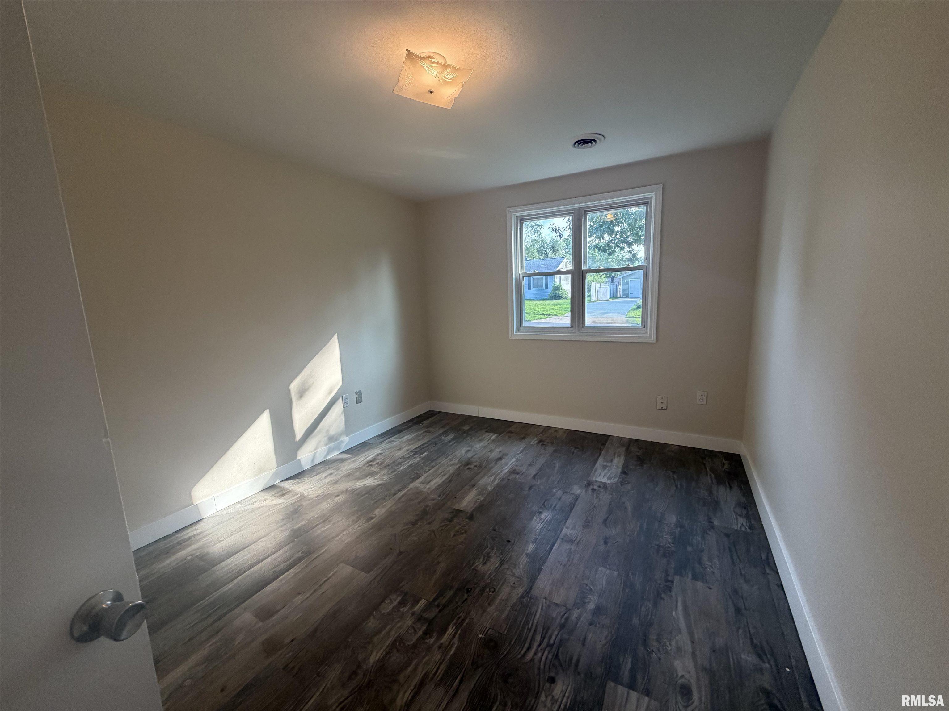 405 Grant Road Marquette Heights, IL 61554 - Photo 43 of 46