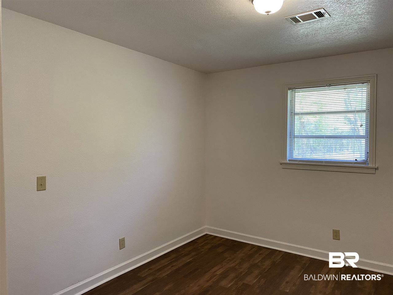 7101 North Pine Barren Road Century, FL 32535 - Photo 16 of 37