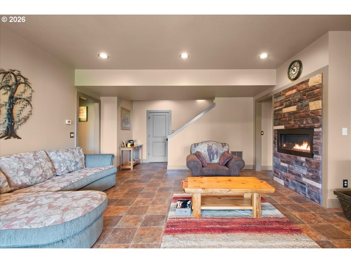 201 Kenco Road Washougal, WA 98671 - Photo 20 of 37 Family Room