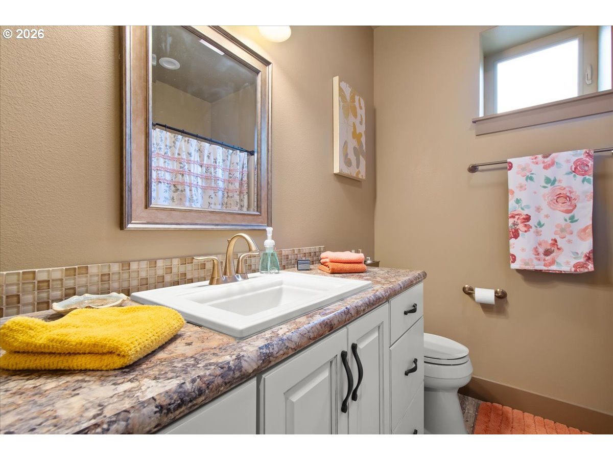 201 Kenco Road Washougal, WA 98671 - Photo 23 of 37 Bathroom