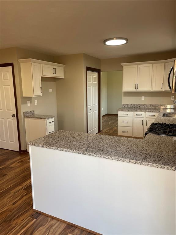 690 Adele Drive North Huntingdon, PA 15642 - Photo 5 of 25 a spacious bathroom with a granite countertop sink and a mirror