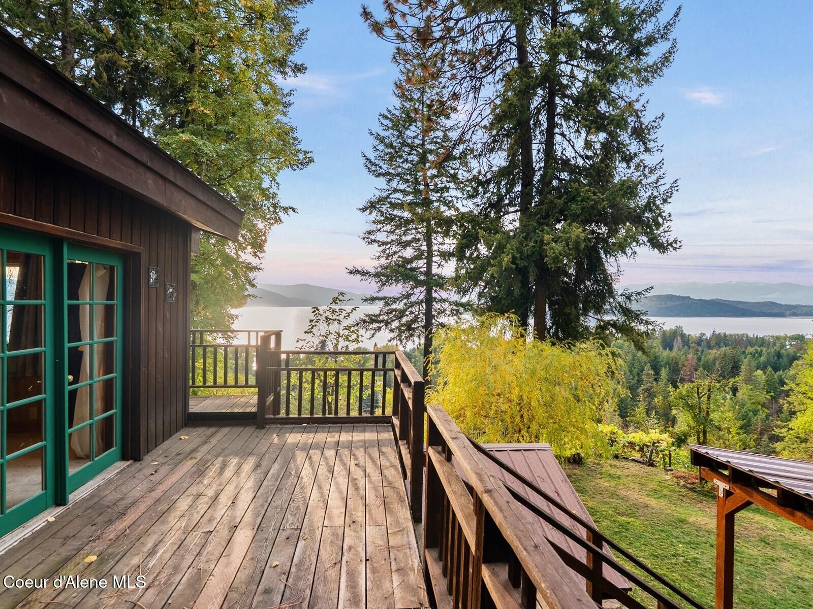 130 Mayaka Road Hope, ID 83836 - Photo 6 of 44 85913476