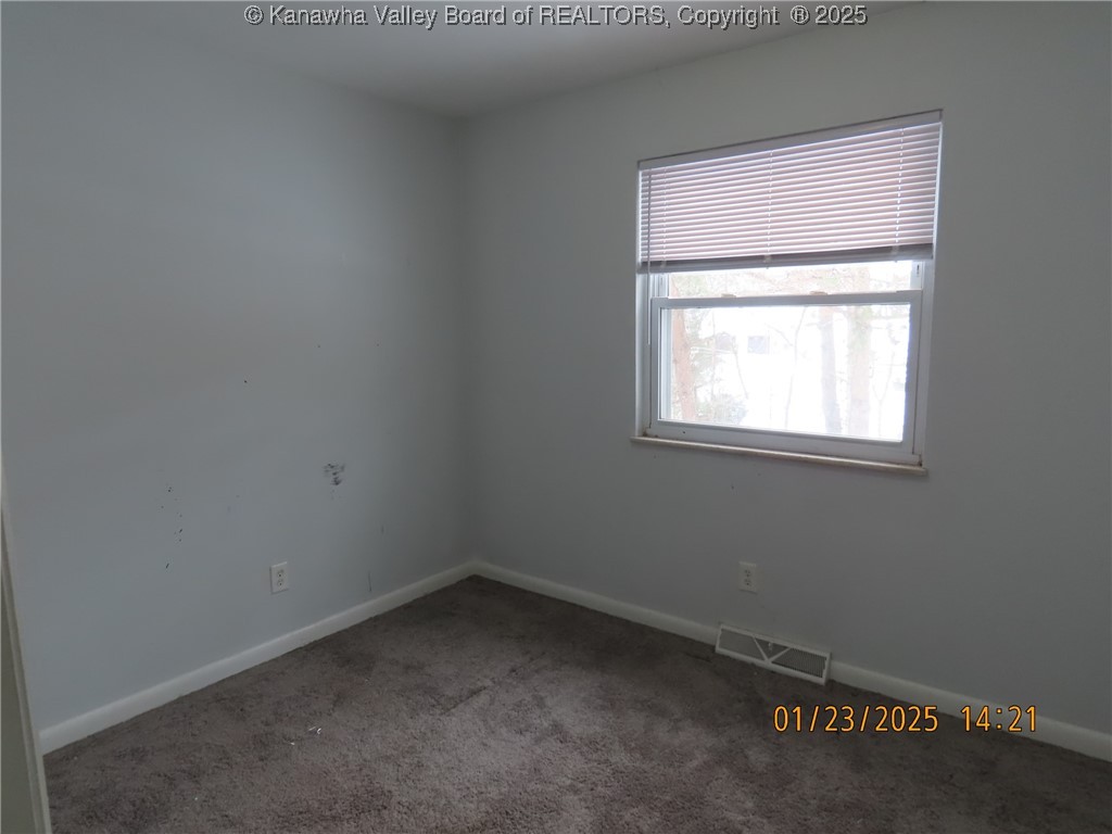 5280 Doc Bailey Road Charleston, WV 25313 - Photo 13 of 23 Gallery Image 13
