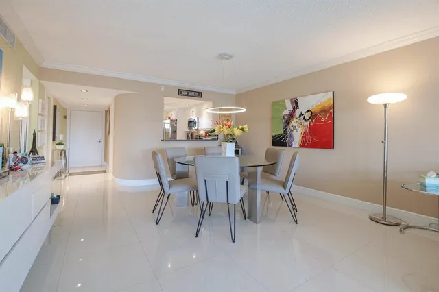 $169,000 | 3930 Inverrary Boulevard, Unit 603D, Lauderhill, FL 33319