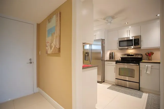 $169,000 | 3930 Inverrary Boulevard, Unit 603D, Lauderhill, FL 33319