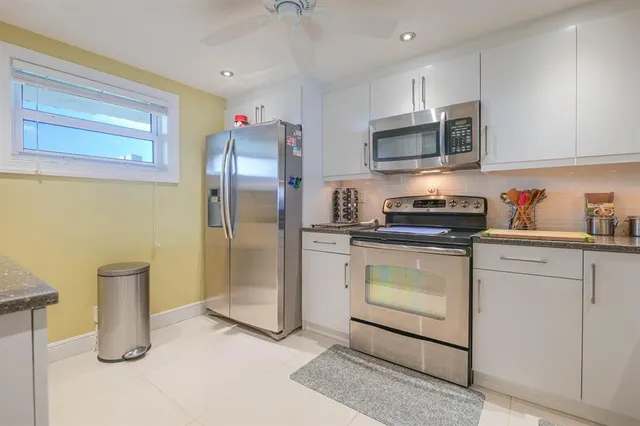 $169,000 | 3930 Inverrary Boulevard, Unit 603D, Lauderhill, FL 33319