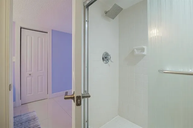 $169,000 | 3930 Inverrary Boulevard, Unit 603D, Lauderhill, FL 33319