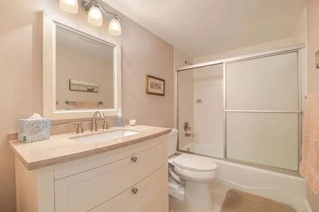 $169,000 | 3930 Inverrary Boulevard, Unit 603D, Lauderhill, FL 33319