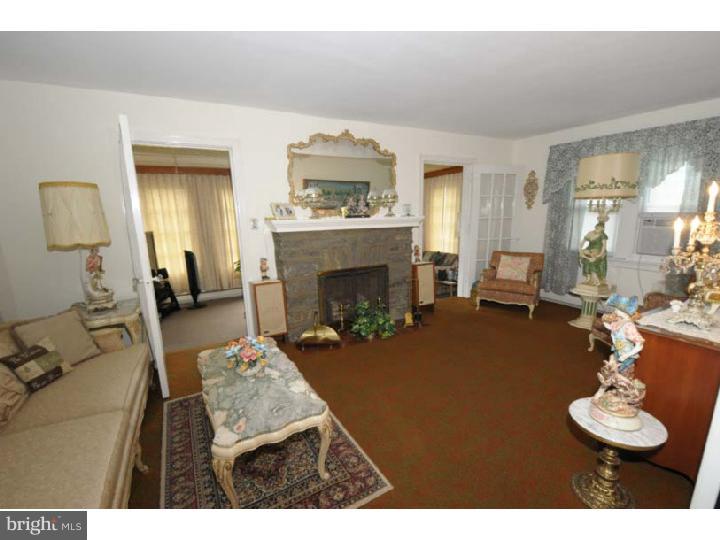 529 East Manoa Road Havertown, PA 19083 - Photo 5 of 17