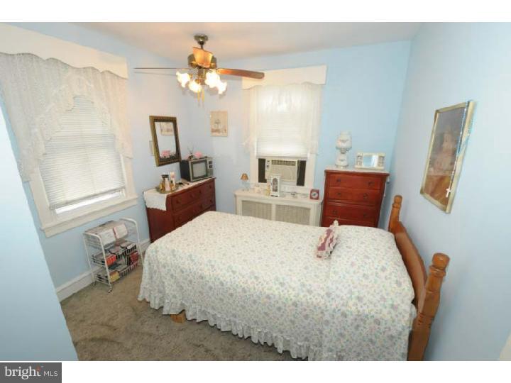 529 East Manoa Road Havertown, PA 19083 - Photo 8 of 17