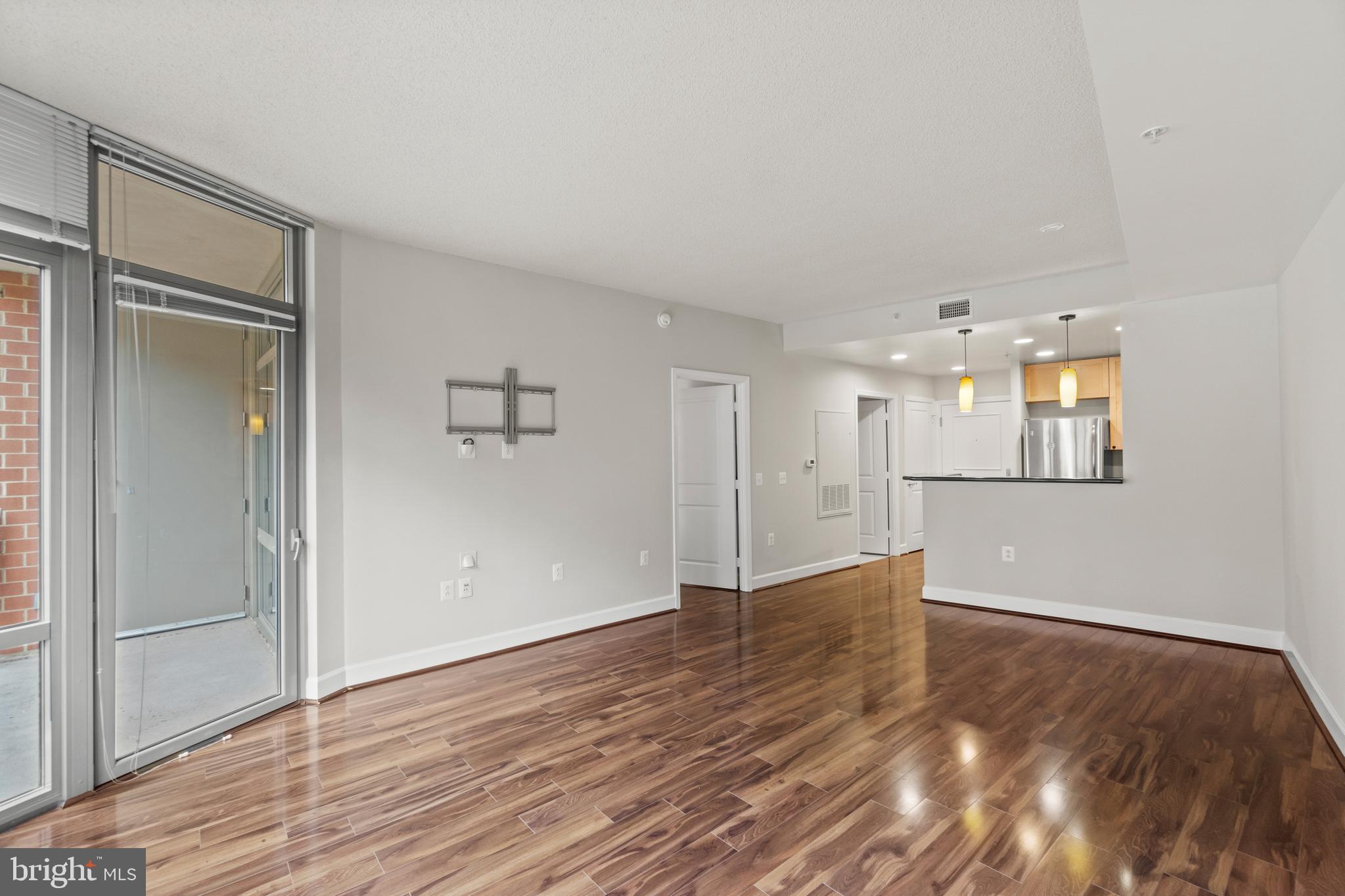 3600 South Glebe Road, Unit 327W Arlington, VA 22202 - Photo 7 of 42 Beautiful spacious condo