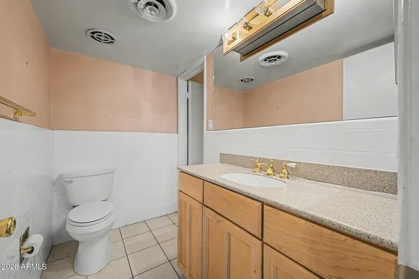 $300,000 | 6824 East 2nd Street, Unit 207, Scottsdale, AZ 85251