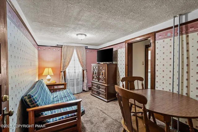 $890,000 | 1793 Highway 534, Albrightsville, PA 18210