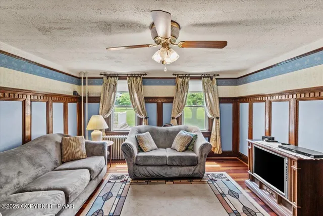 $890,000 | 1793 Highway 534, Albrightsville, PA 18210