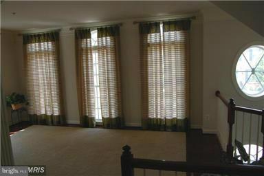 1513 Regent Manor Court Silver Spring, MD 20904 - Photo 3 of 26 Living Room
