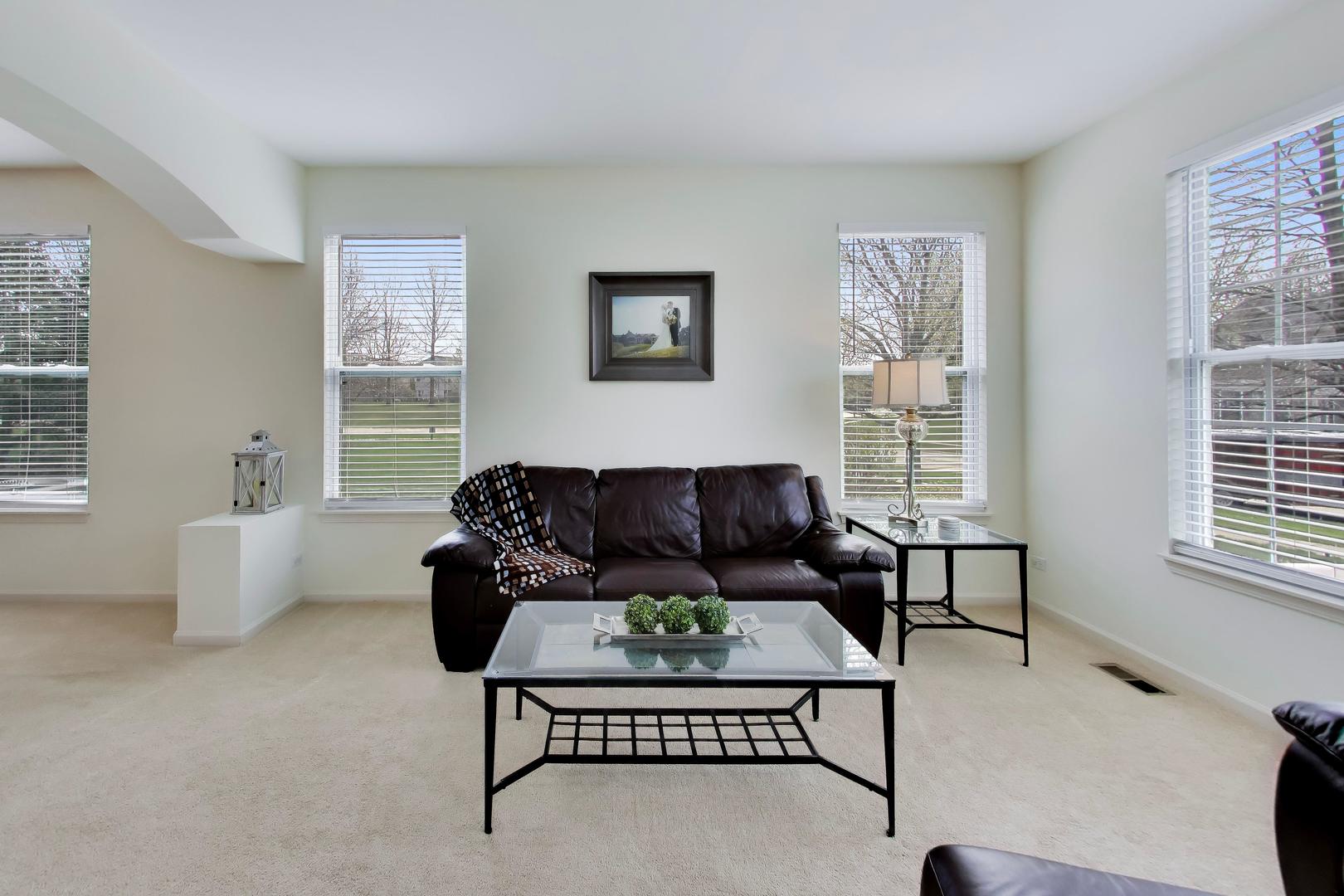 308 Cedar Ridge Drive Lake Villa, IL 60046 - Photo 5 of 39