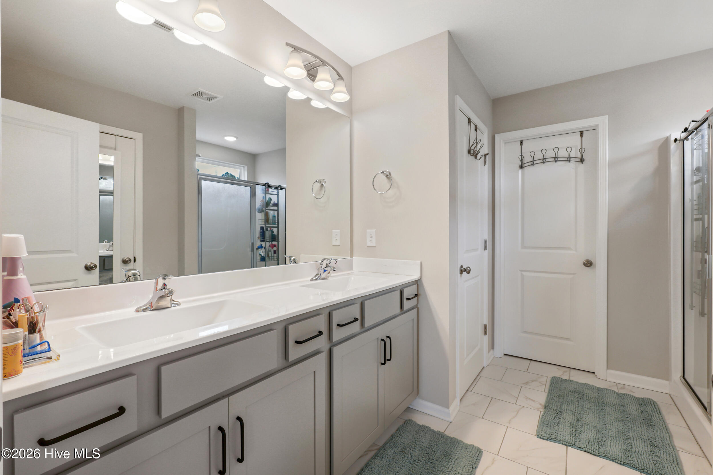1005 Terraces Lane Hampstead, NC 28443 - Photo 19 of 43 Primary Bathroom