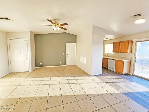 $1,090 | 1381 Ogallala Street, Unit D, Pahrump, NV 89048