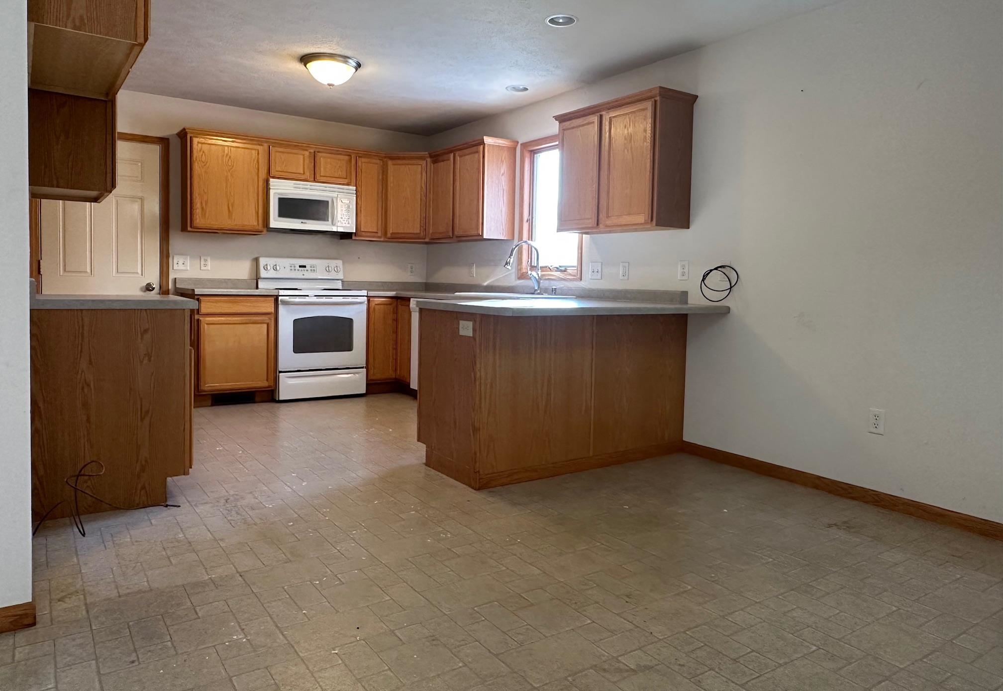 1510 Agnes Road Fort Atkinson, WI 53538 - Photo 2 of 16