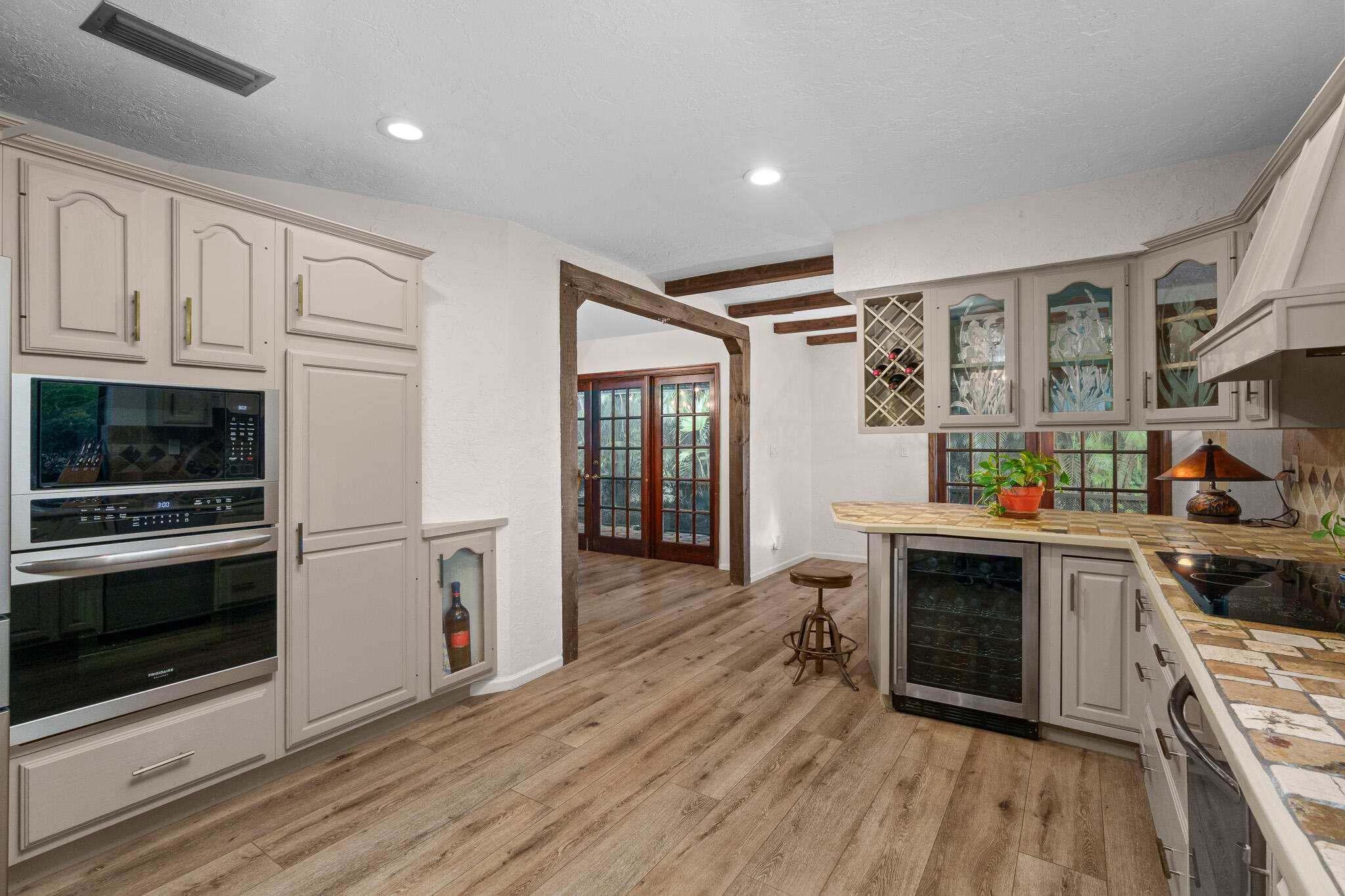 2801 Northwest 27th Avenue Boca Raton, FL 33434 - Photo 11 of 60 Kitchen