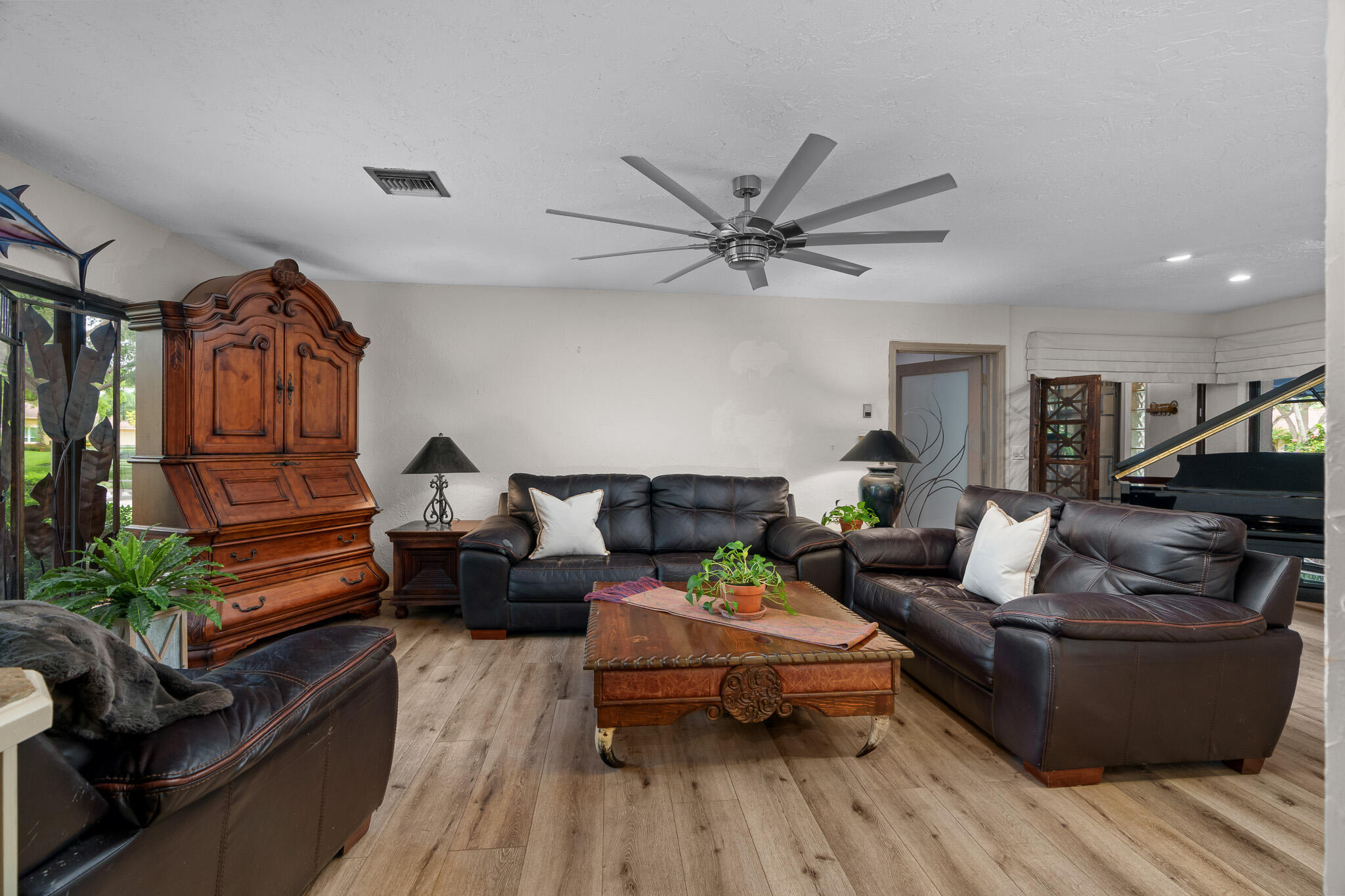 2801 Northwest 27th Avenue Boca Raton, FL 33434 - Photo 15 of 60 Living Room