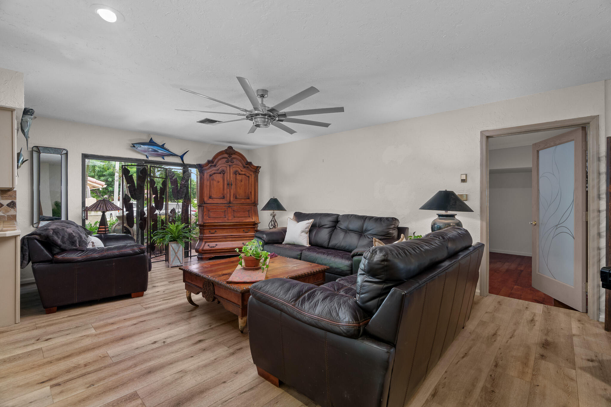 2801 Northwest 27th Avenue Boca Raton, FL 33434 - Photo 16 of 60 Living Room