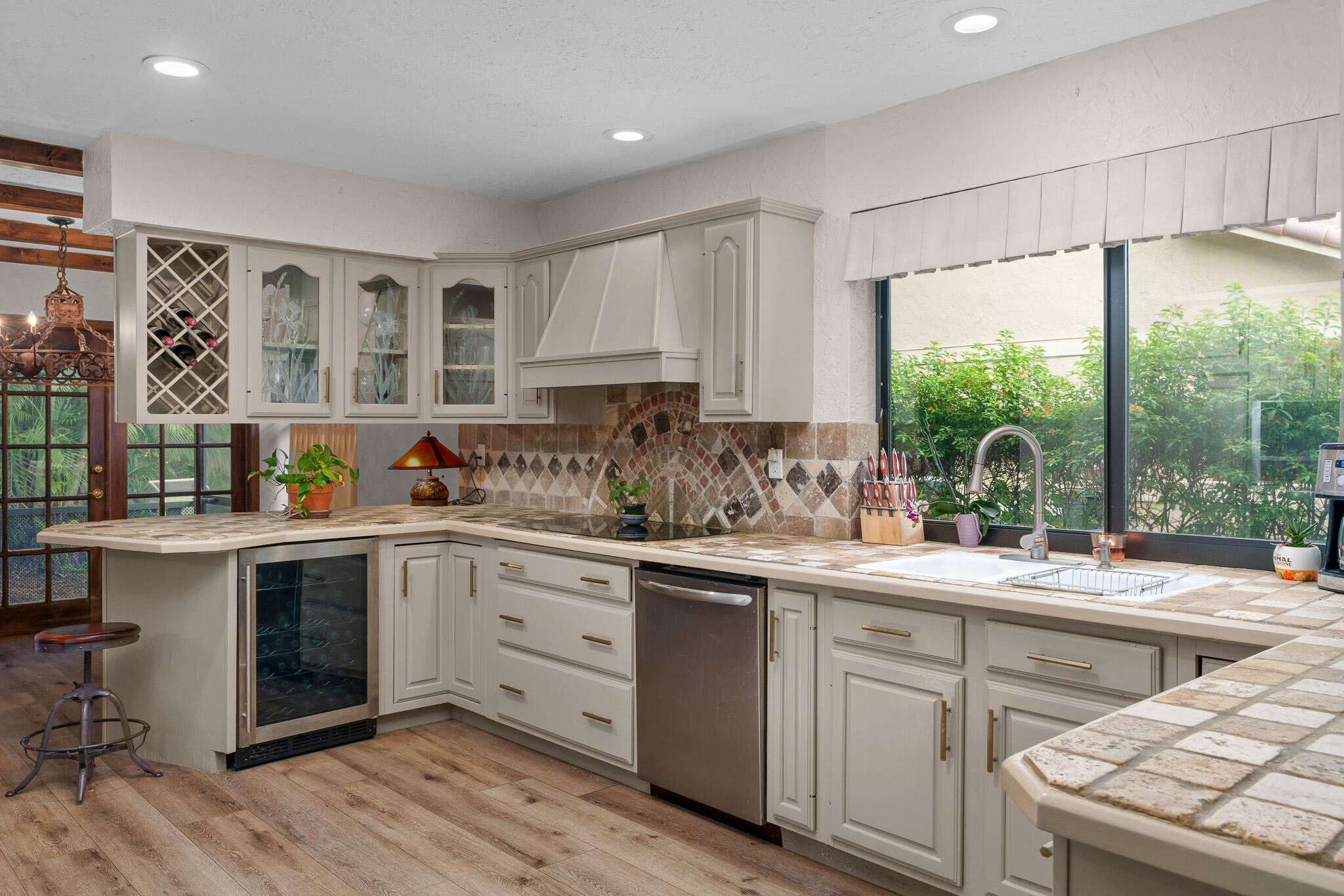 2801 Northwest 27th Avenue Boca Raton, FL 33434 - Photo 10 of 60 Kitchen