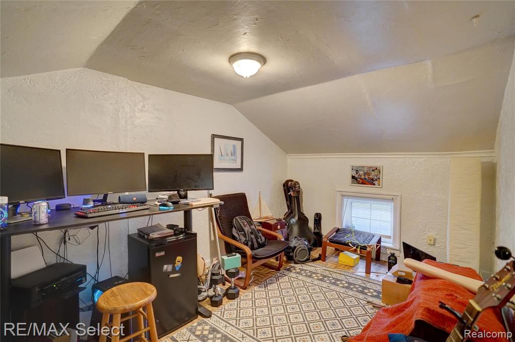 501 Main Street Fenton, MI 48430 - Photo 20 of 31