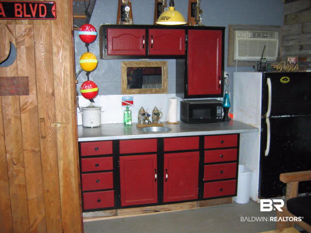 5480 Mobile Avenue Orange Beach, AL 36561 - Photo 17 of 22 Man Cave