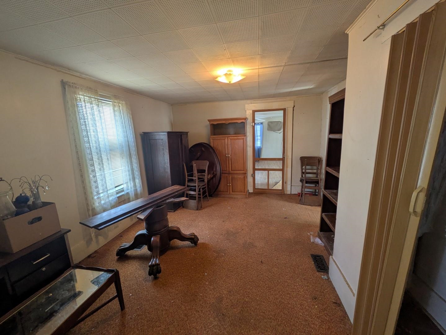 56 Sprague Street Manchester, NH 03103 - Photo 12 of 27