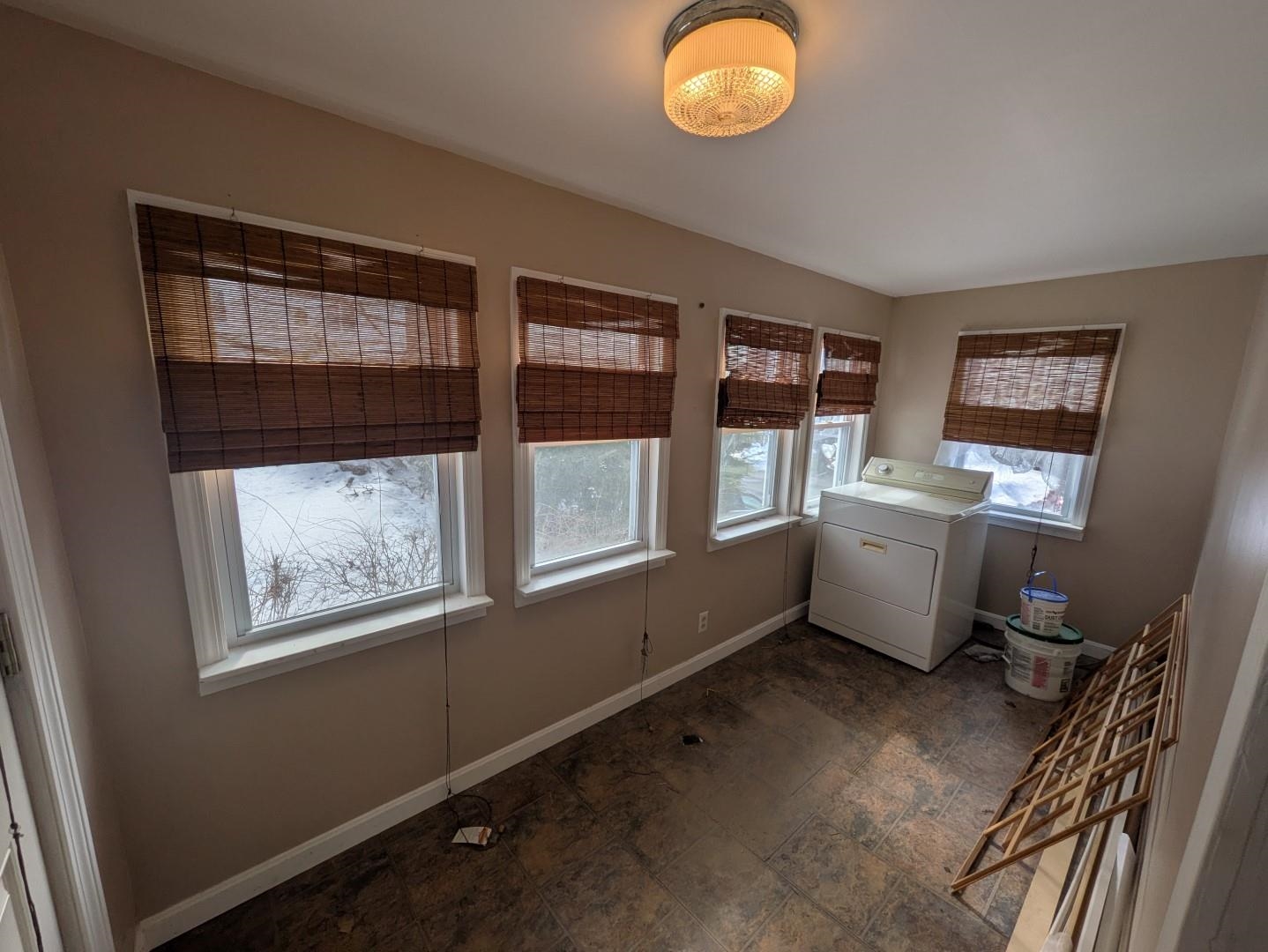 56 Sprague Street Manchester, NH 03103 - Photo 21 of 27