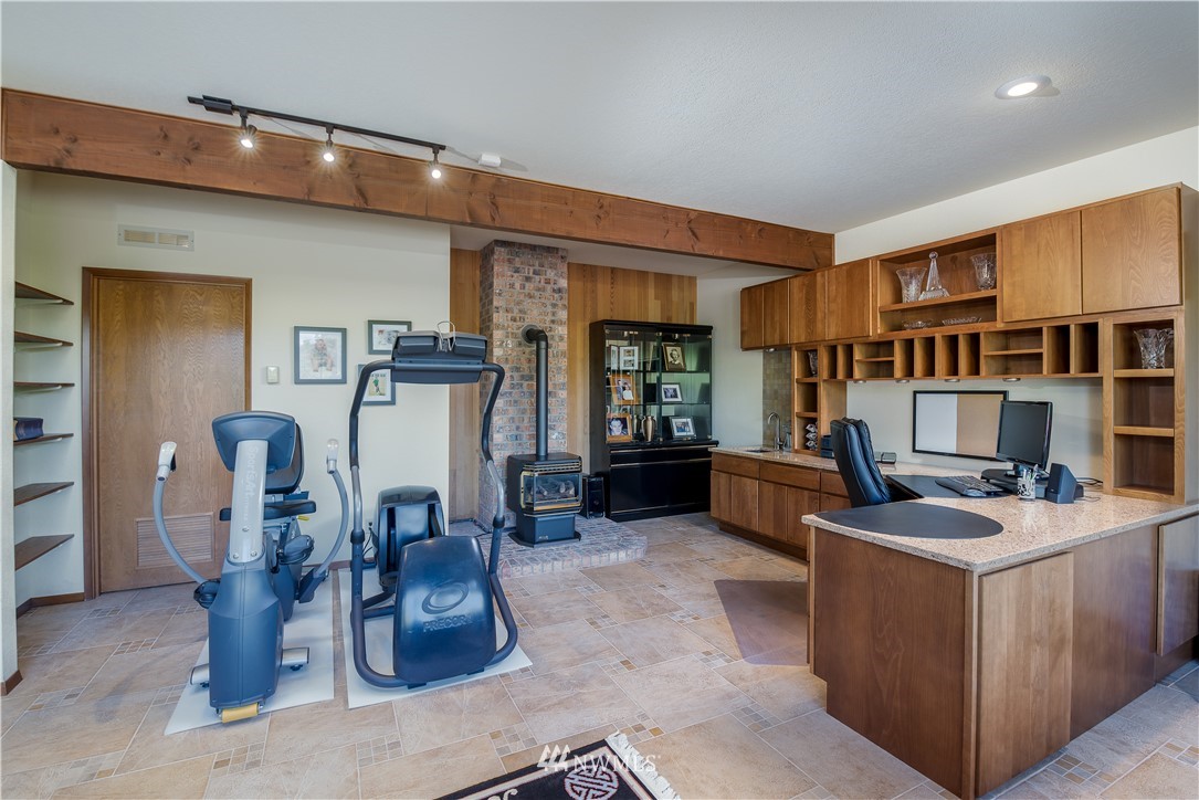 237 Terrace Place Bellingham, WA 98225 - Photo 14 of 30 Gallery Image 14