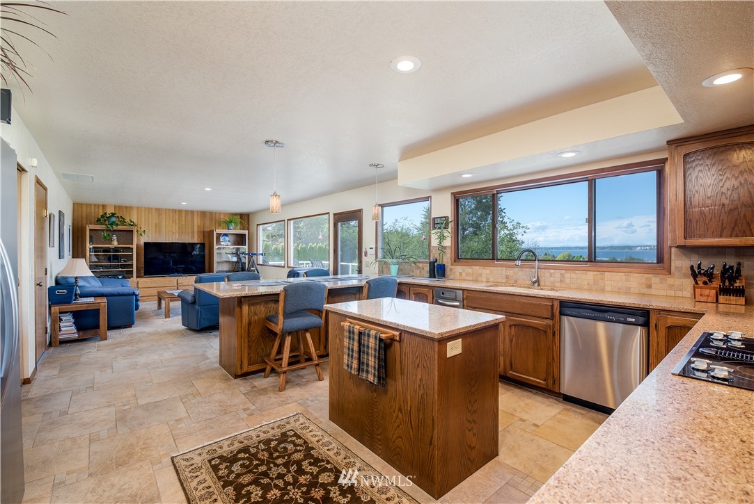 237 Terrace Place Bellingham, WA 98225 - Photo 7 of 30 Gallery Image 7