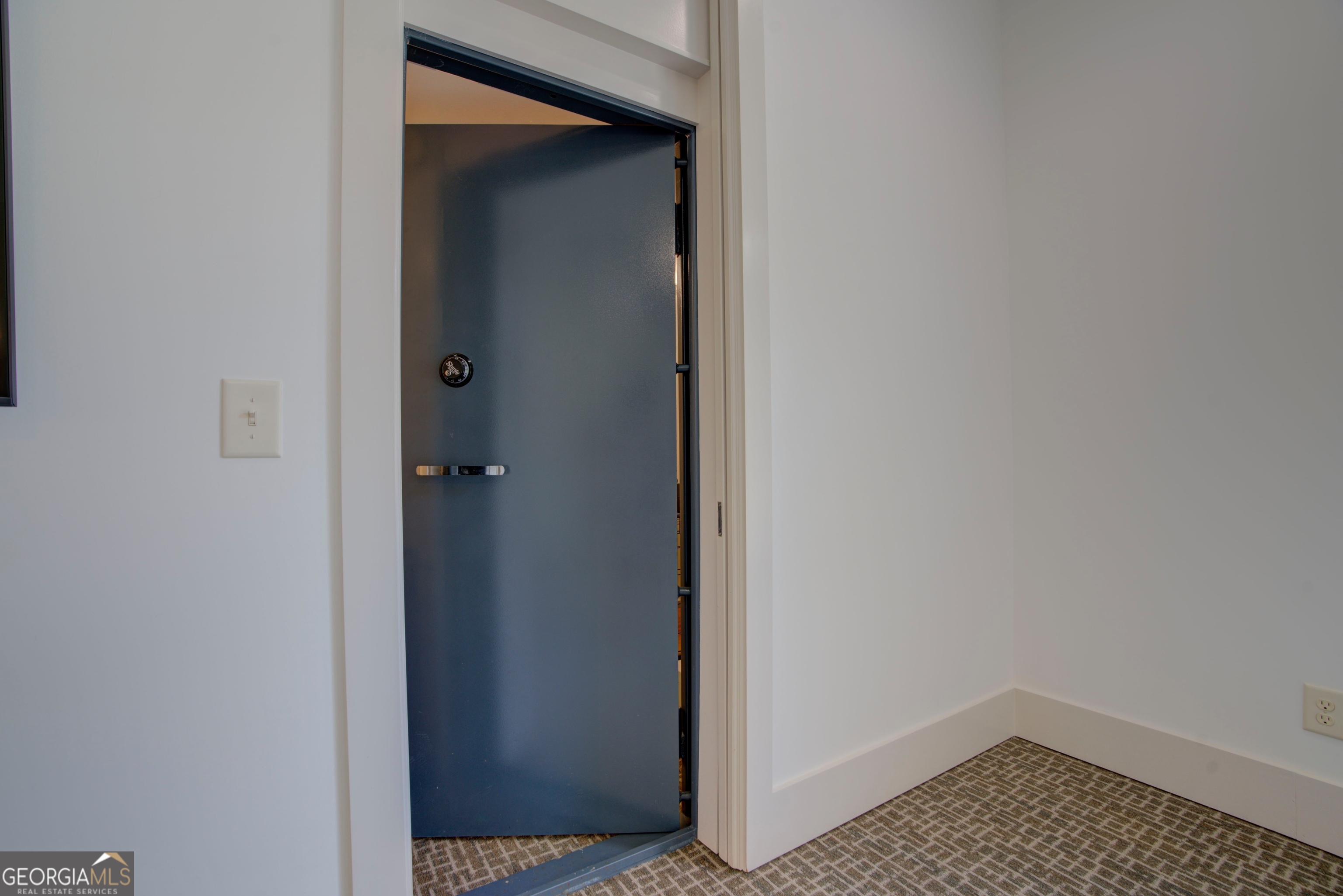 610 Kings Bridge Road Cave Spring, GA 30124 - Photo 17 of 72 a view of closet