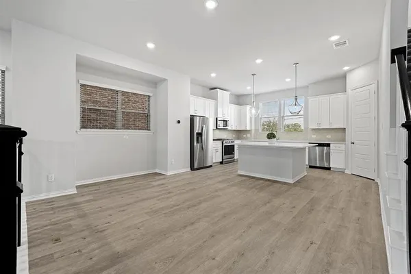 $3,350 | 4831 Aldenbury Street, Dallas, TX 75228