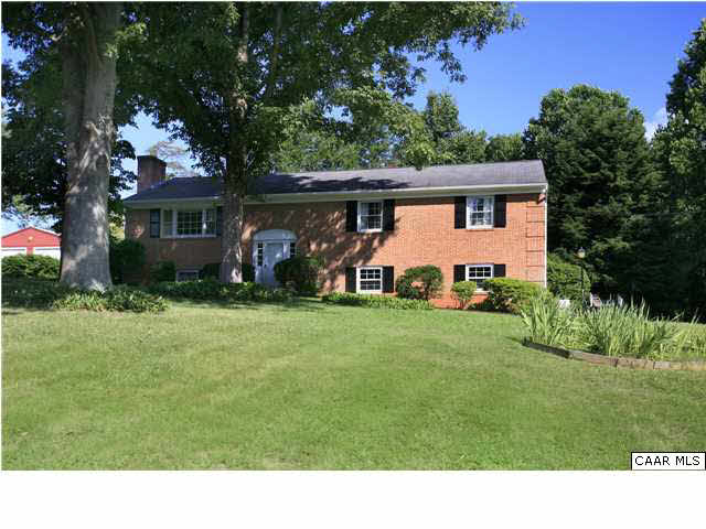 2625 Huntington Road Charlottesville, VA 22901 - Photo 2 of 11 Gallery Image 2
