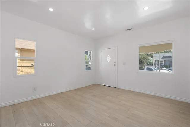 $2,699 | 3929 Brighton Avenue, Los Angeles, CA 90062