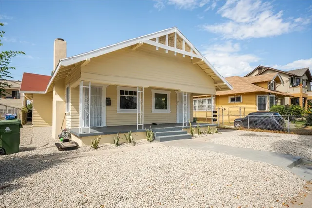 $2,699 | 3929 Brighton Avenue, Los Angeles, CA 90062