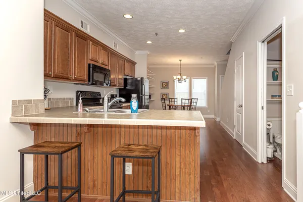 $2,500 | 611 Peach Street, Unit 611, D'Iberville, MS 39540